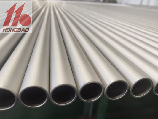Gr9 Seamless Titanium Tube ASTM B338 Light Weight for Industrial Applications